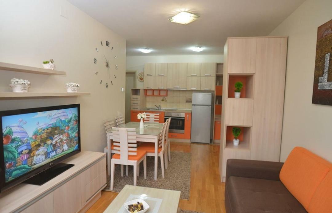 Happy N&T Apartment Zlatibor Bagian luar foto